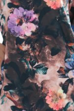 40-18 JOLA Oversized dress with pockets - chocolate shade with a floral pattern-9