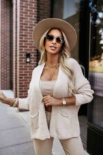 630-1 Warm cardigan with pockets and cuffs on the sleeves - beige-7