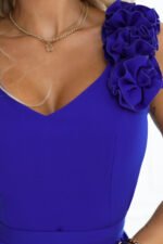 643-8 Elegant evening maxi dress with a slit and roses - cornflower blue-10
