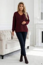 661-1 Warm oversized sweater with a chunky weave and a V-neck - burgundy-6